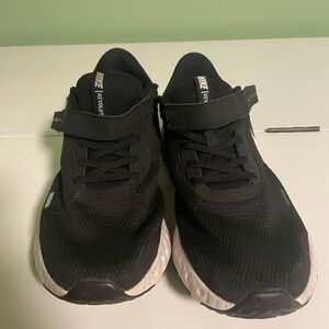 Nike Trainer Black 7.5 Zip